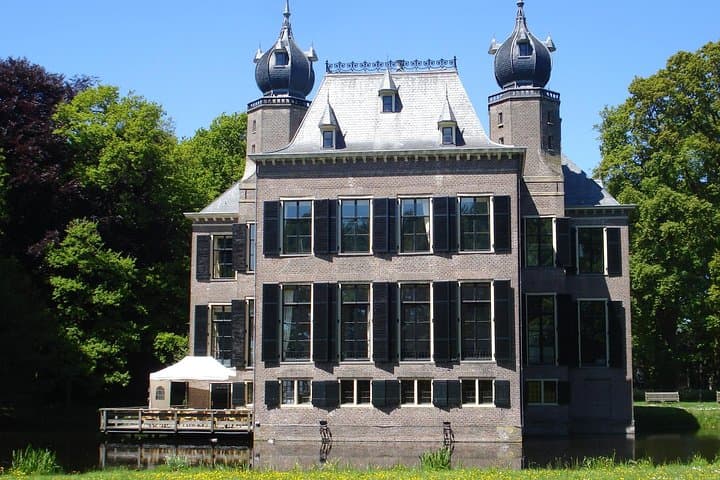 Electric Castle and Bulb-Region GPS Tour in South Holland photo 6