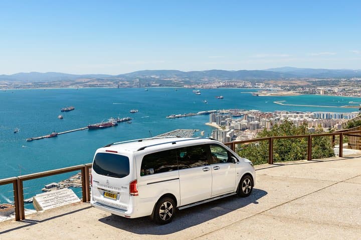 Gibraltar Inside-Out Intermediate Tour: 3.5-Hour Rock of Gibraltar Guided Experience