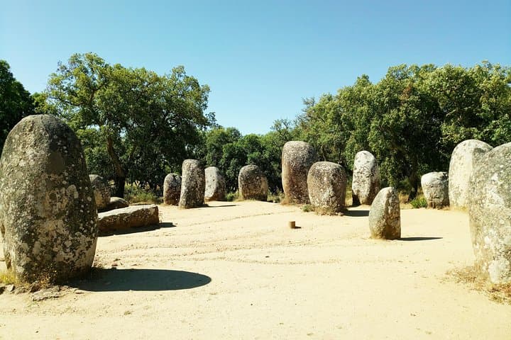 Évora & Megalithic Circuit: Day Trip from Lisbon to Almendres Cromlech and Zambujeiro