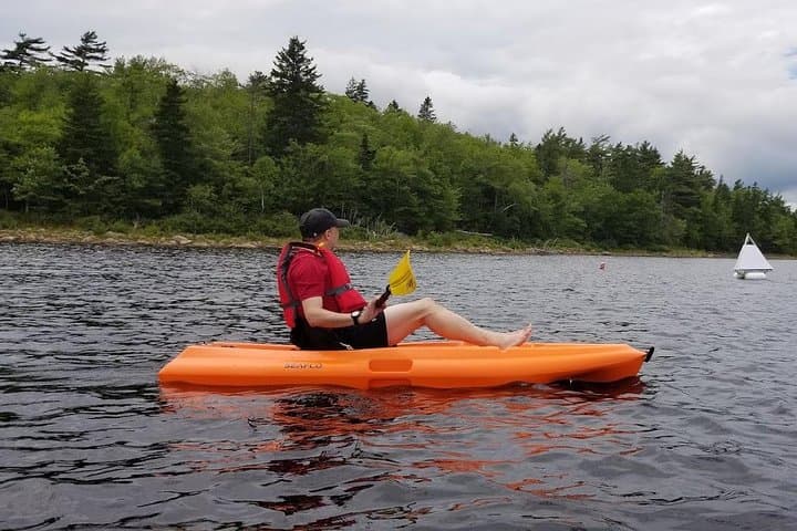 Paddle Long Lake: Hour-Long Single Kayak Rental in Halifax's Urban Wild photo 3