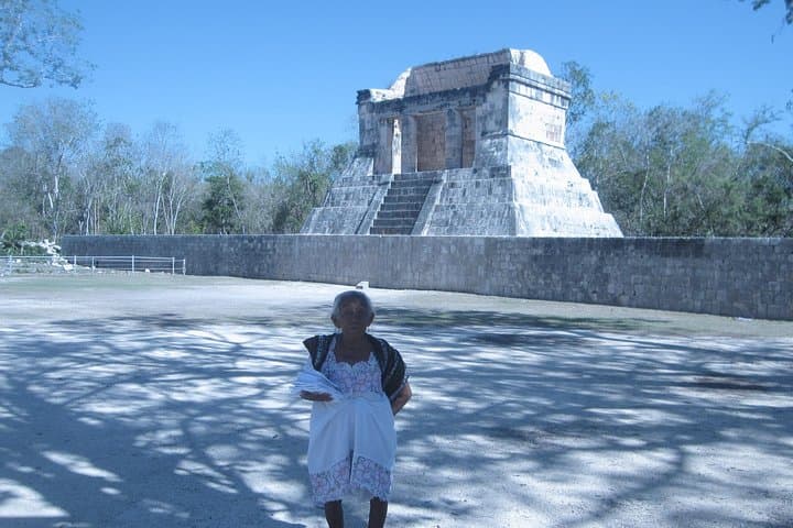Chichen Itzá Sunset and Cenote Tour: Evening Ruins & Refreshing Swim photo 6