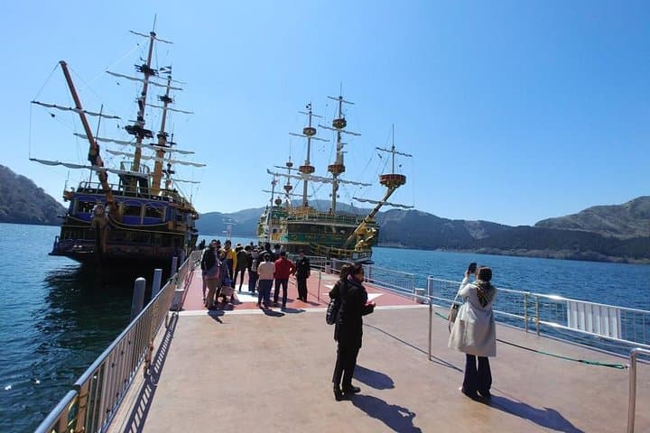 Hakone Owakudani & Lake Ashi: Volcanic Vistas and Edo Checkpoint photo 2