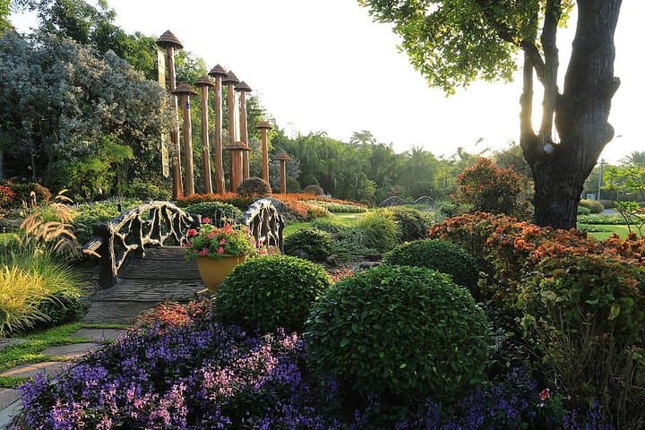 Half-Day Phra That Doi Kham & Royal Park Rajapruek — Chiang Mai Private Tour photo 4