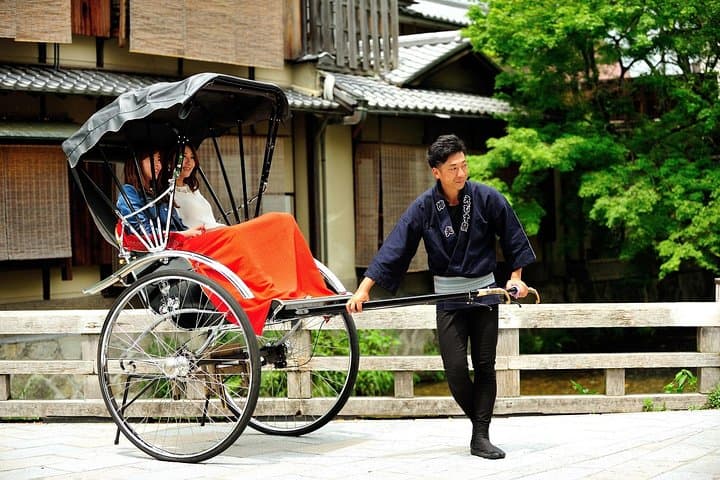 Kyoto Rickshaw Tour: Higashiyama Guided Rickshaw Experience photo 2