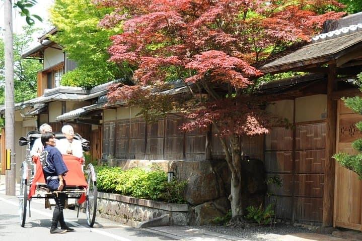 Kyoto Rickshaw Tour: Higashiyama Guided Rickshaw Experience photo 4