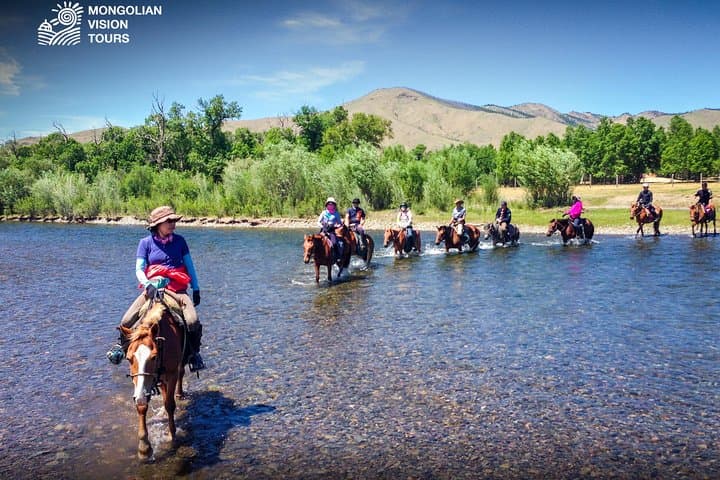 7-Day Mongolian Heartland: Horse Treks, Khorgo Volcano & Takhi Wildlife photo 5