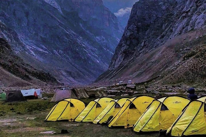 Hampta Pass Trek & Chandratal Camping: 5-Day Manali to Chandratal Trekking Guide photo 2