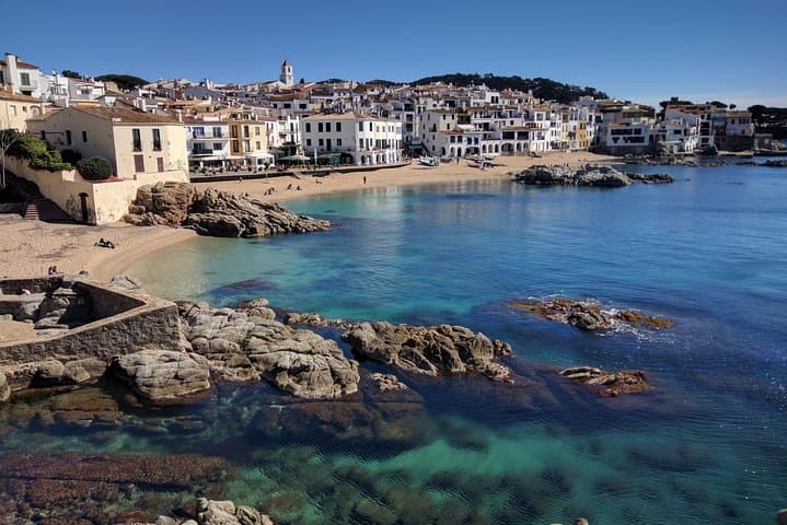 Costa Brava Small-Group Tour: Calella, Llafranc, Begur & Medieval Villages from Girona
