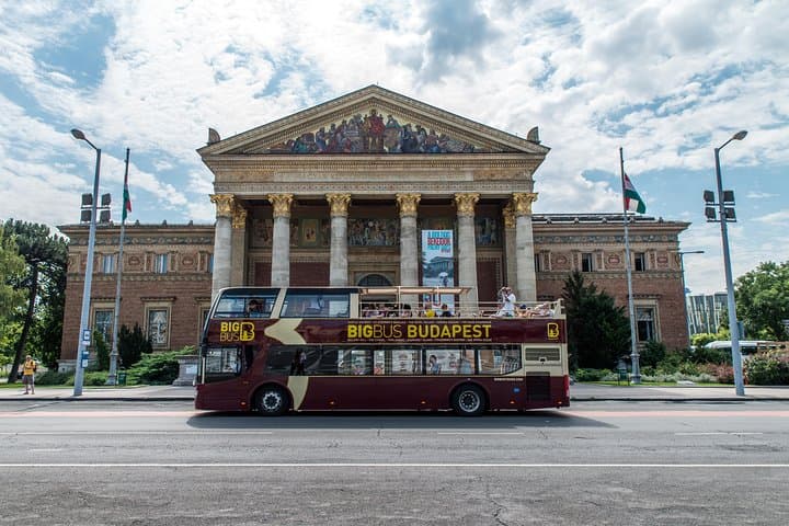 Budapest Hop-On Hop-Off Big Bus: Best Stops, Tips & 1–3 Day Pass photo 4