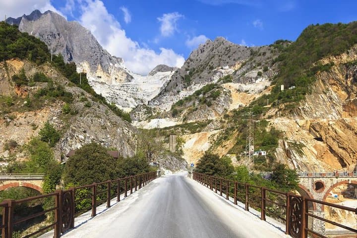 Carrara Marble Quarries 4x4 Tour: Land Rover Access to Apuan Alps Quarries photo 5