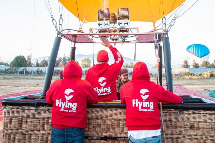 Hot Air Balloon Ride Over Teotihuacan: Sunrise Flight, Breakfast & Pyramid Views photo 3