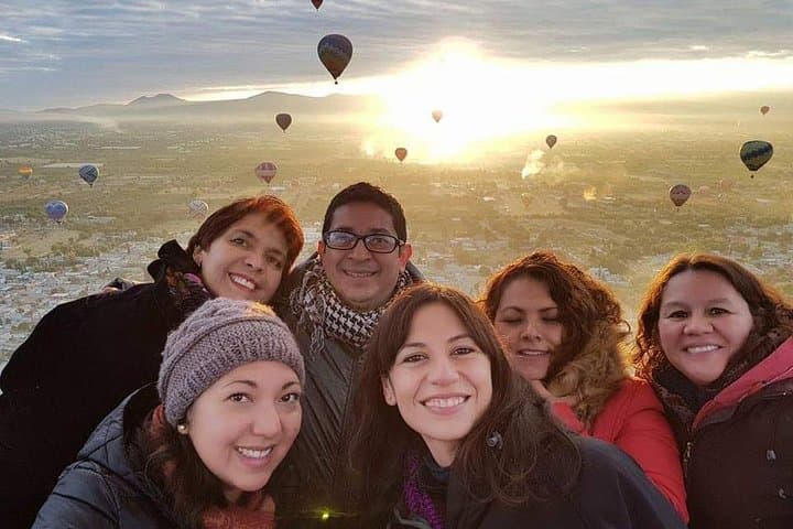 Hot Air Balloon Ride Over Teotihuacan: Sunrise Flight, Breakfast & Pyramid Views photo 2