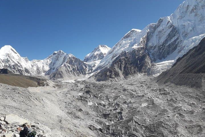 Makalu to Everest 3 Cols Trek: High-Pass Adventure from Lukla to Kala Patthar photo 5