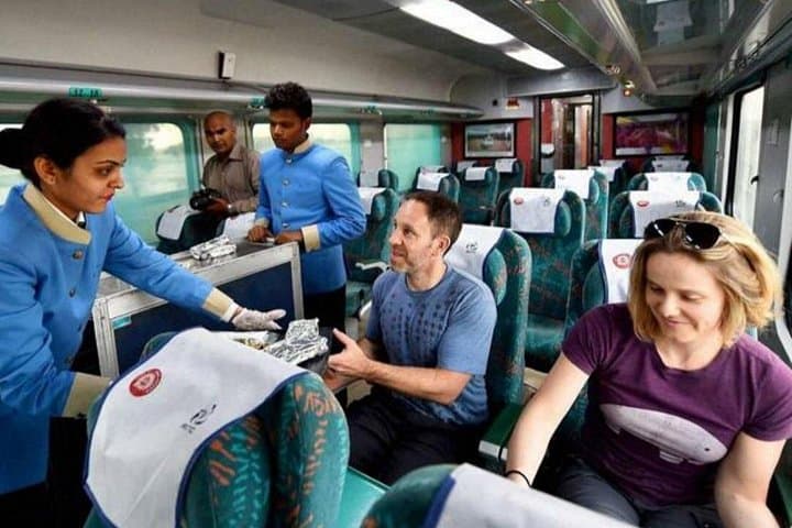 Day Trip to the Taj Mahal by Gatimaan Express: Fast Train, Full-Sightseeing Itinerary photo 3