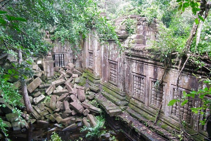 Explore Beng Mealea: Half-Day Private Temple Adventure from Siem Reap photo 4