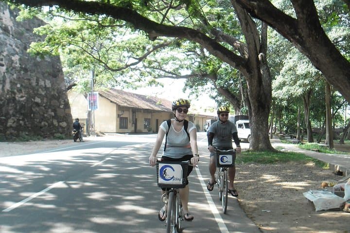 Galle Fort Cycling Tour — E-Bike or Manual Ride Around Sri Lanka's UNESCO Citadel photo 6