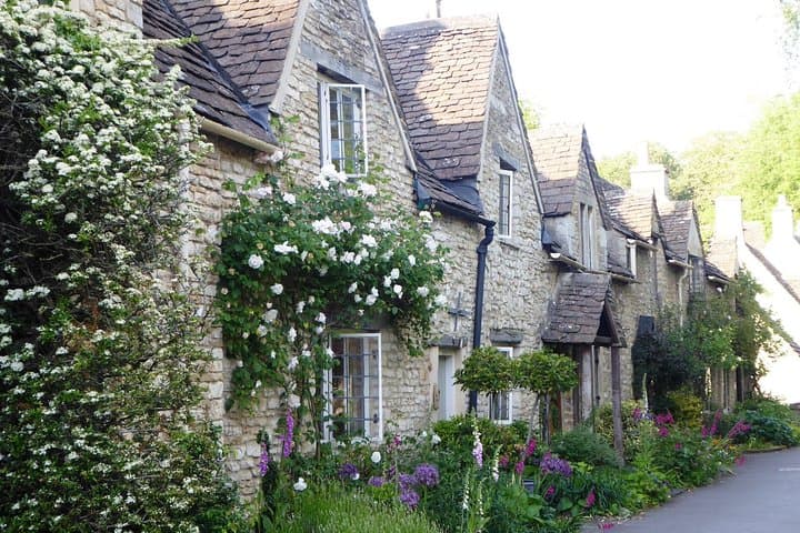 Private Afternoon Tour of Lacock and Castle Combe from Bath photo 6