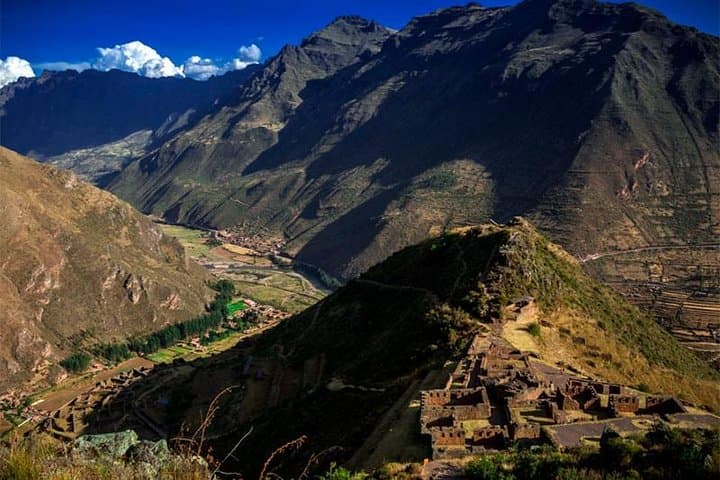10-Day Southern Peru Highlights: Ballestas, Sacred Valley, Machu Picchu & Rainbow Mountain photo 1