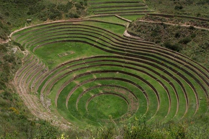 10-Day Southern Peru Highlights: Ballestas, Sacred Valley, Machu Picchu & Rainbow Mountain photo 3