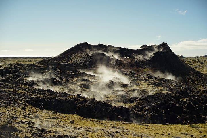 Reykjanes Hidden Geotrip: Lava Tubes, Geothermal Fields & Blue Lagoon Defenses photo 4
