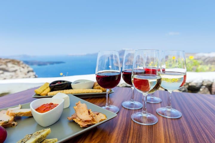 Santorini Private Wine Tour: Caldera Wineries & Volcano Wines