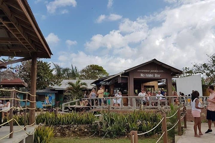 Negril One Love Bus Bar Crawl: Sunset Cliffs, Local Bars & Cliff Jumps photo 5
