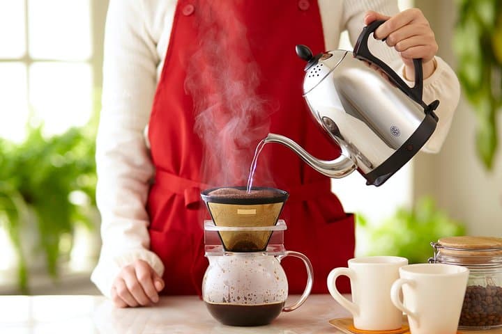 Hands-On Coffee Brewing Workshop at Avoeden Cafe in Medellín