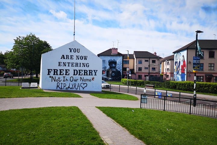 Bogside Walking Tour: Free Derry Museum, Bloody Sunday & Murals photo 5