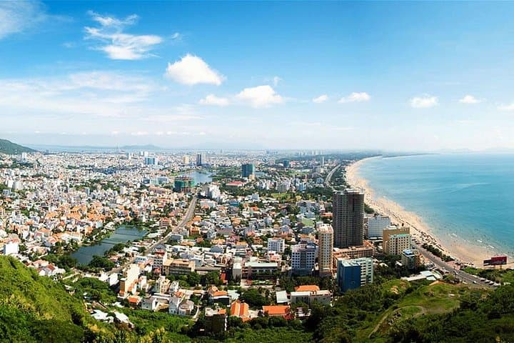 Private Vung Tau Beach Day from Ho Chi Minh City — Lighthouse, Seafood & Shoretime photo 4