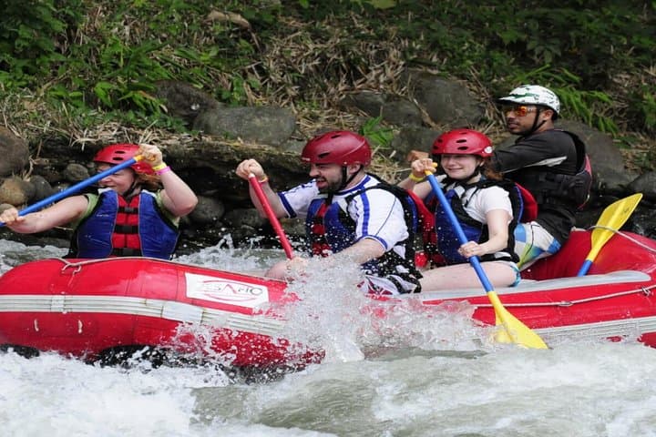 9-Day Costa Rica: Volcanoes, Cloud Forests & Pacific Beaches photo 4