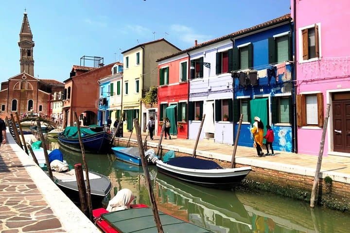 Half-Day Motorboat Cruise to Murano & Burano — Venice Lagoon Islands Guide photo 5