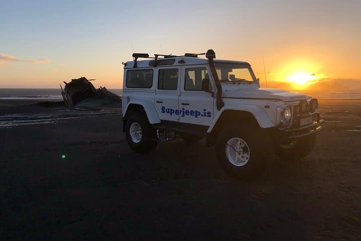 Superjeep South Coast & Eyjafjallajökull: Seljalandsfoss, Skógafoss and Black Sand Beaches photo 6