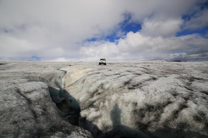 Private Superjeep Golden Circle Tour from Reykjavik — Thingvellir, Geysir & Gullfoss photo 5
