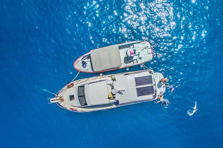 Chania Boat Trip and Guided Snorkeling to the Blue Cave photo 3