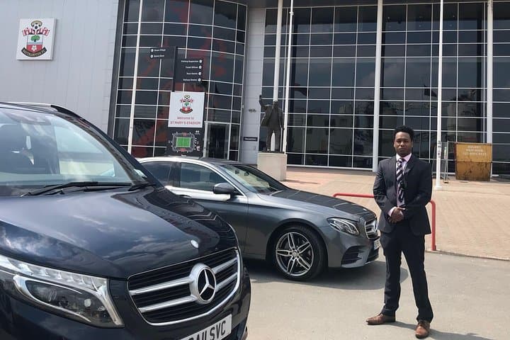 Private Southampton to Heathrow One-Way Transfer — Reliable Executive Transport photo 3