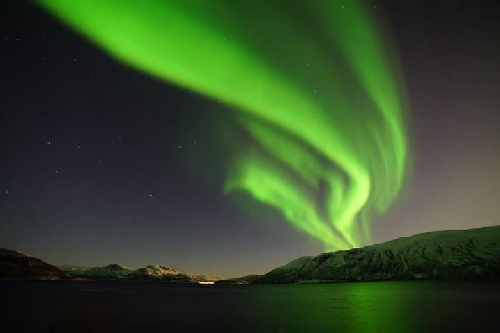 Eco-Friendly Northern Lights Chase in a Tesla X — Tromsø Aurora Tour photo 4
