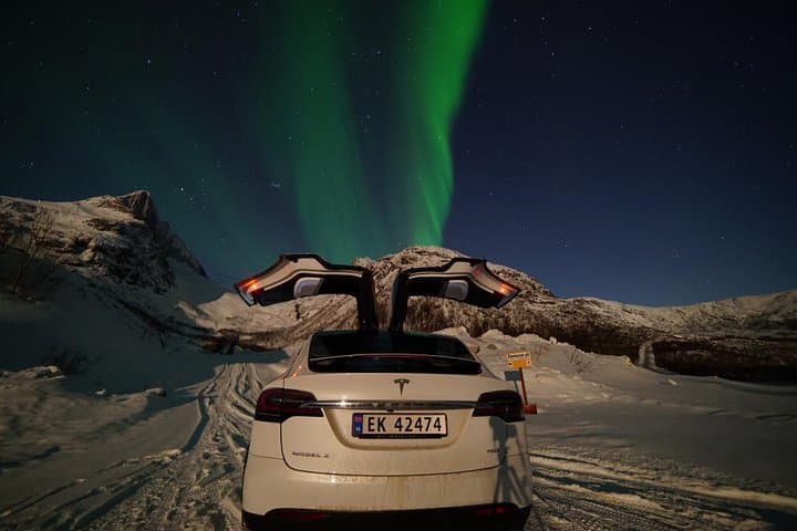 Eco-Friendly Northern Lights Chase in a Tesla X — Tromsø Aurora Tour photo 5