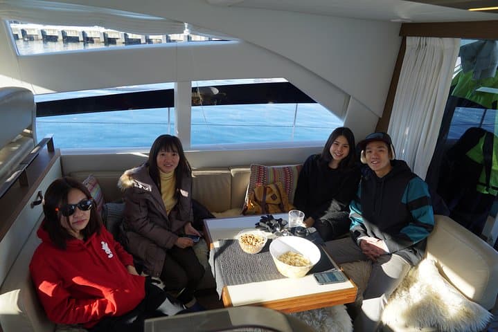 luxury-yacht-fishing-arctic-queen-tromso-day-cruise photo 3