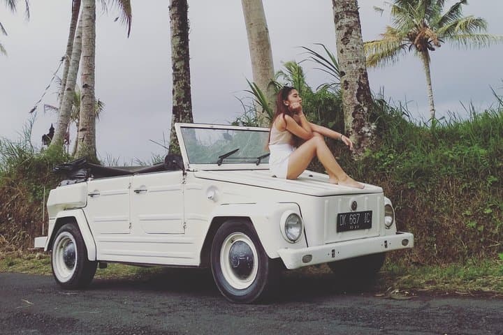 Ubud VW Photo Tour: Vintage 'Thing' Drive Through Bali's Rice Roads