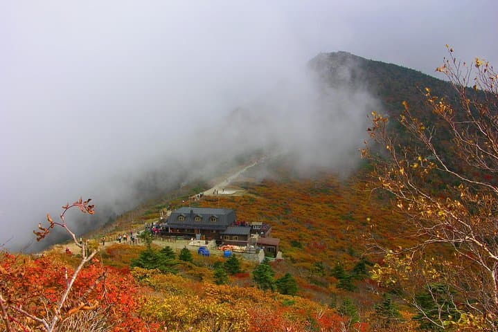 Summit Seoraksan’s Daecheongbong: 1-Day Peak Hike From Seoul photo 4