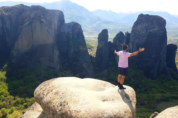 From Athens to Meteora: Train Day Trip to Monasteries & Hermit Caves