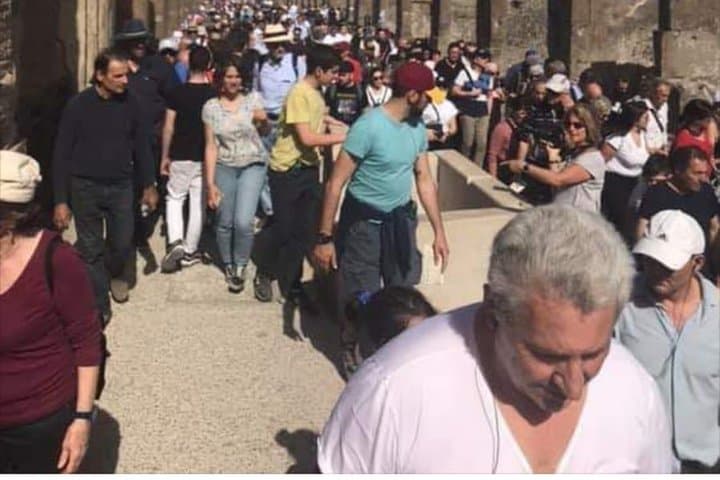 Skip-the-Line Sharing Tour of Pompeii — Fast Guided Visit to Ancient Ruins photo 6