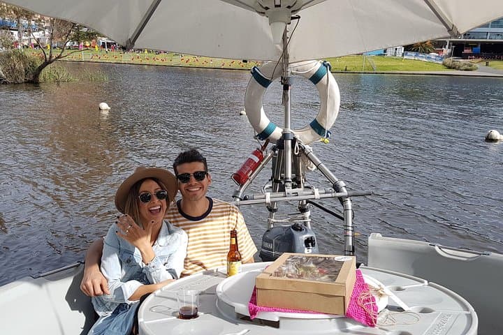 Adelaide BBQ Buoy Hire: 2-Hour Self-Drive River Torrens Boat for Two photo 4