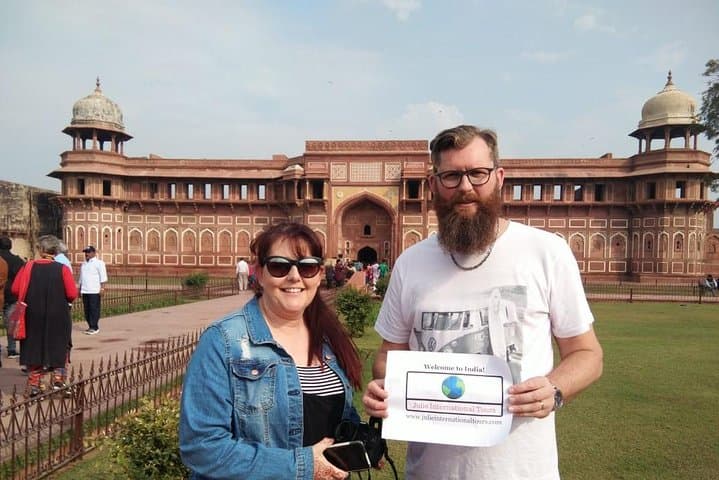 Taj Mahal Day Trip by Gatimaan Express: Fast Train to Agra's Heritage photo 4