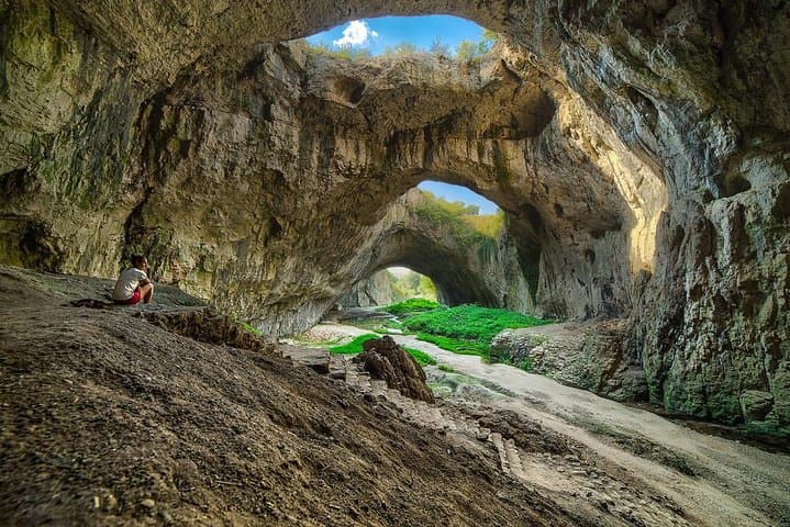 Private Day Tours from Bucharest to Bulgaria — Caves, Castles & Waterfalls photo 4