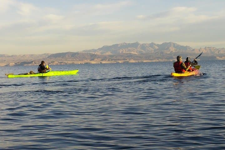 Lake Mead Kayak Adventure from Las Vegas — Paddle to Boulder Islands photo 4
