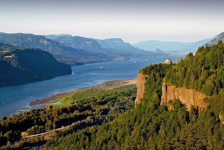 Private Half-Day Columbia River Gorge Waterfalls Tour from Portland