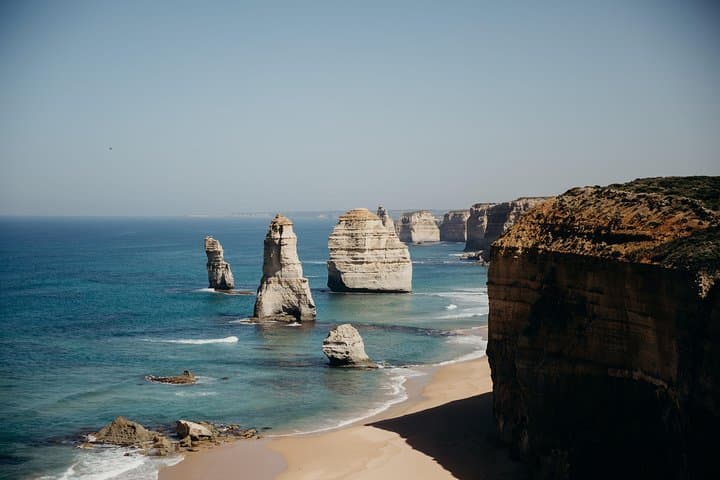 Private Great Ocean Road Tour: Twelve Apostles, Otways & Surf (Overnight Option)