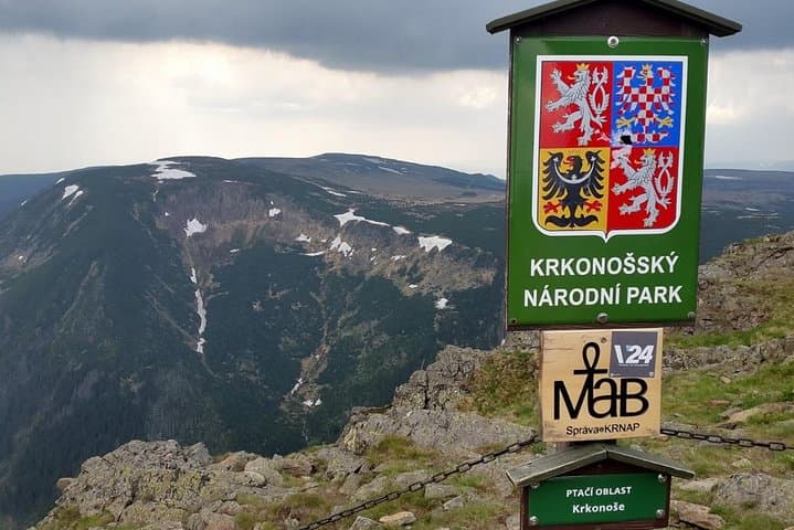 Sněžka Summit Day Hike: Full-Day Krkonoše Mountain Adventure photo 3