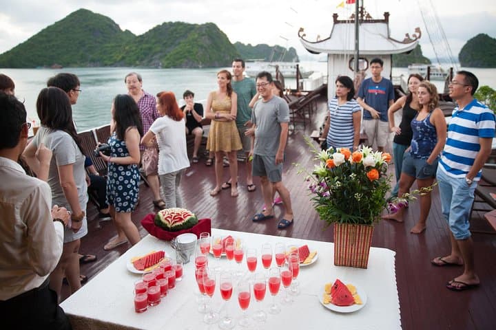 Northern Vietnam 5-Day Hanoi and Halong Bay Tour — 4 Nights of City Sights and Cruise